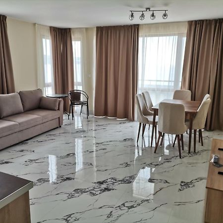 Zigrabay Lovely Appartments 프리모르스코 외부 사진
