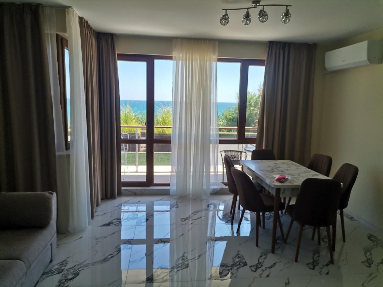 Zigrabay Lovely Appartments 프리모르스코 외부 사진